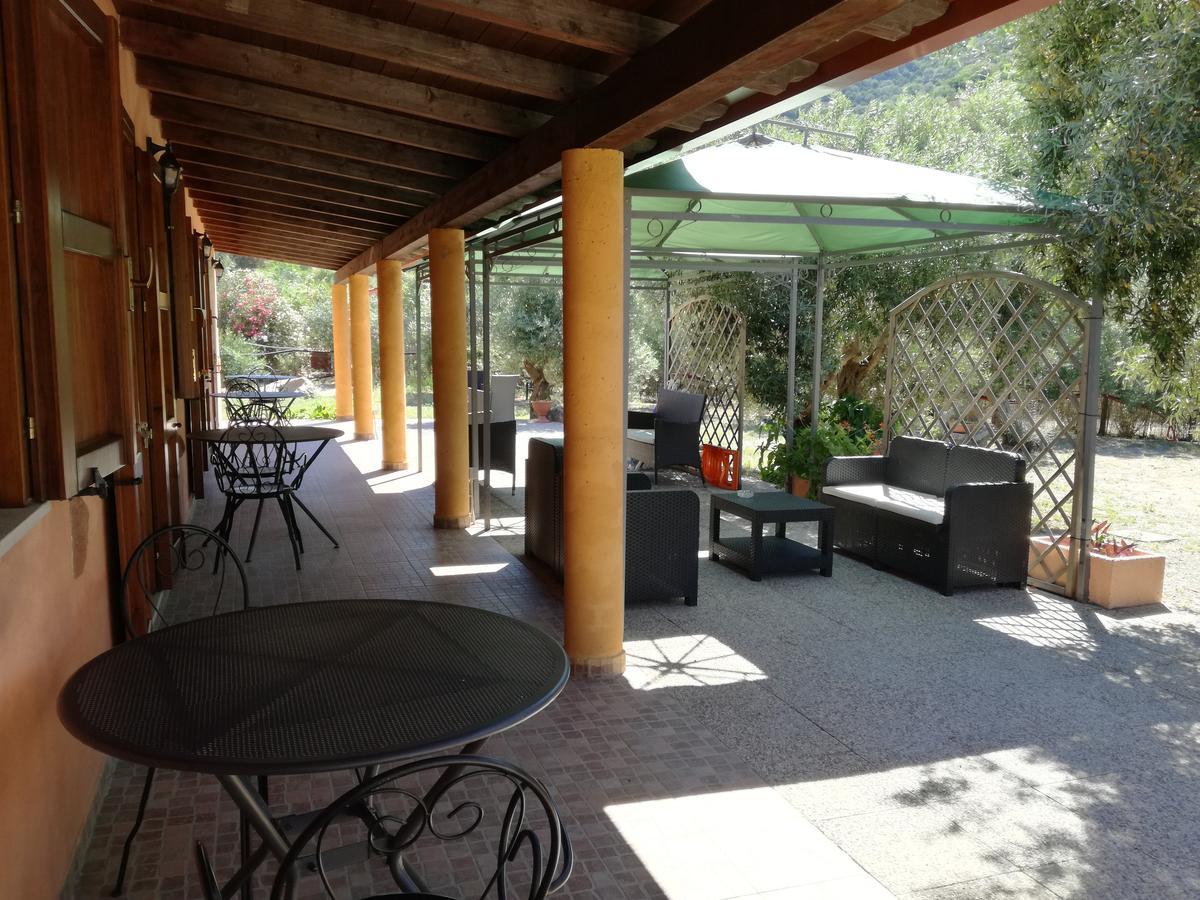 Bed and Breakfast Sumindulau Torre delle Stelle Esterno foto